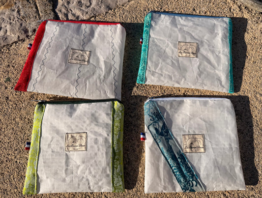 Pochette d’Asie