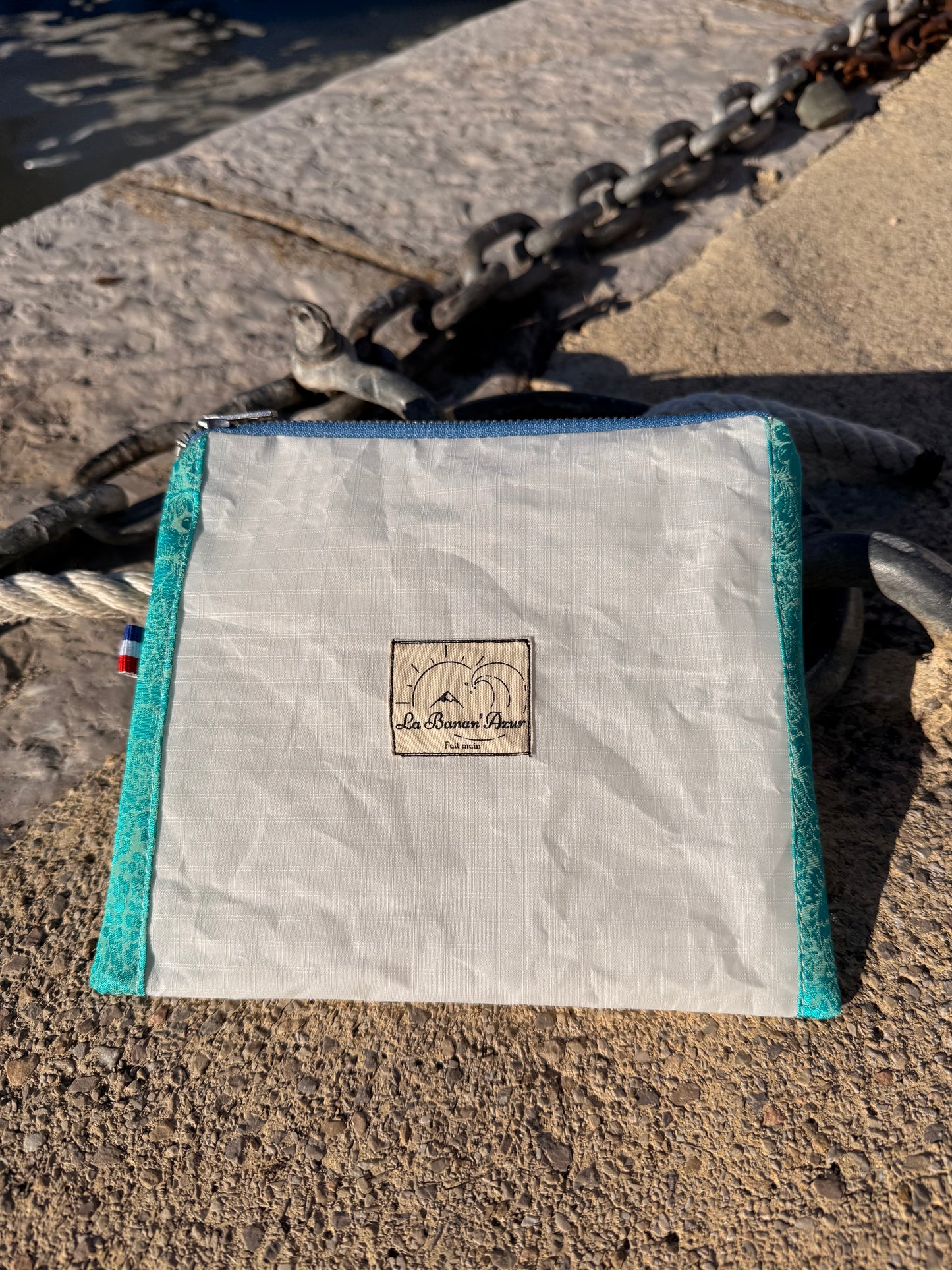 Pochette d’Asie