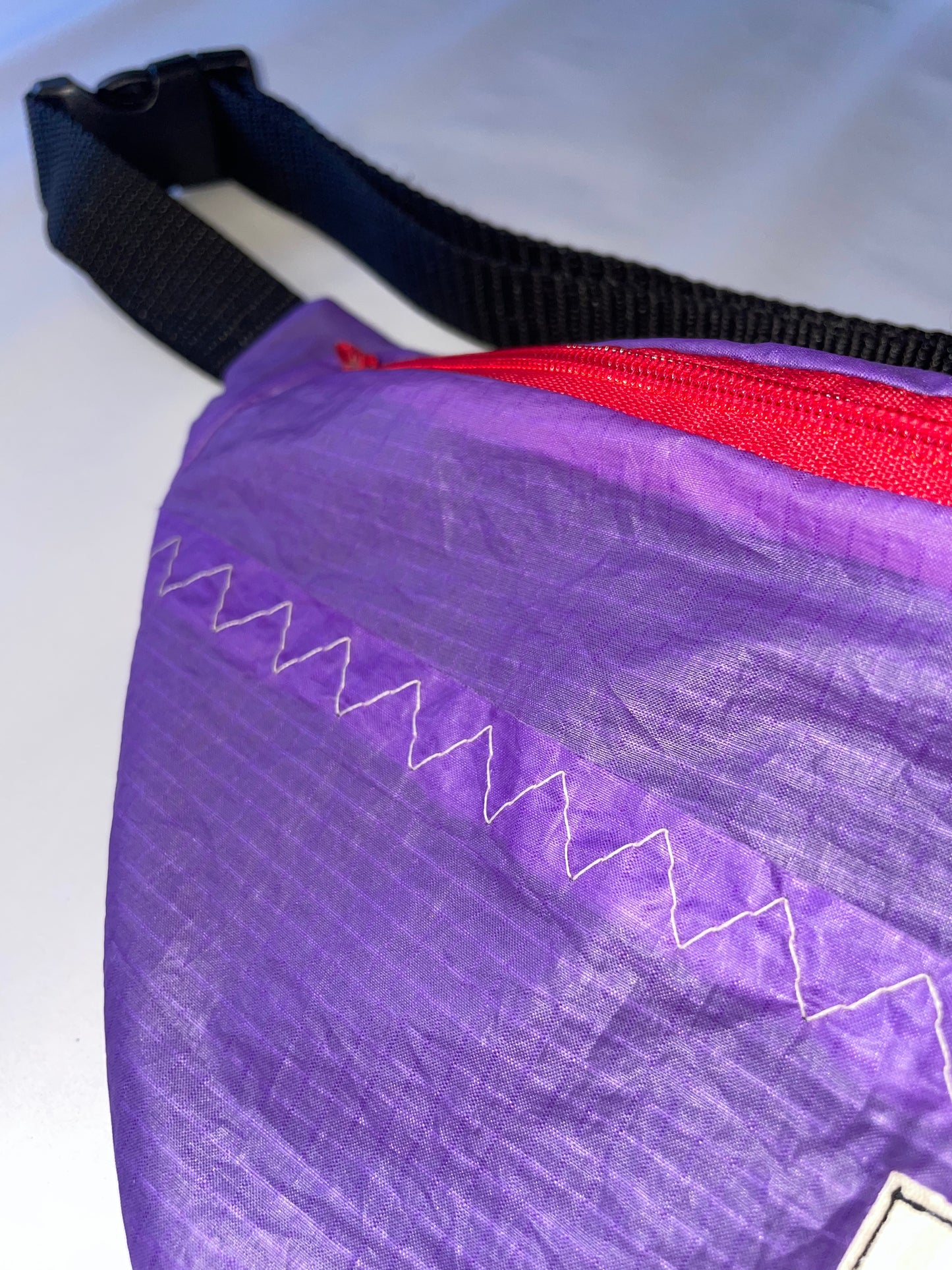 La Banane violette et rouge