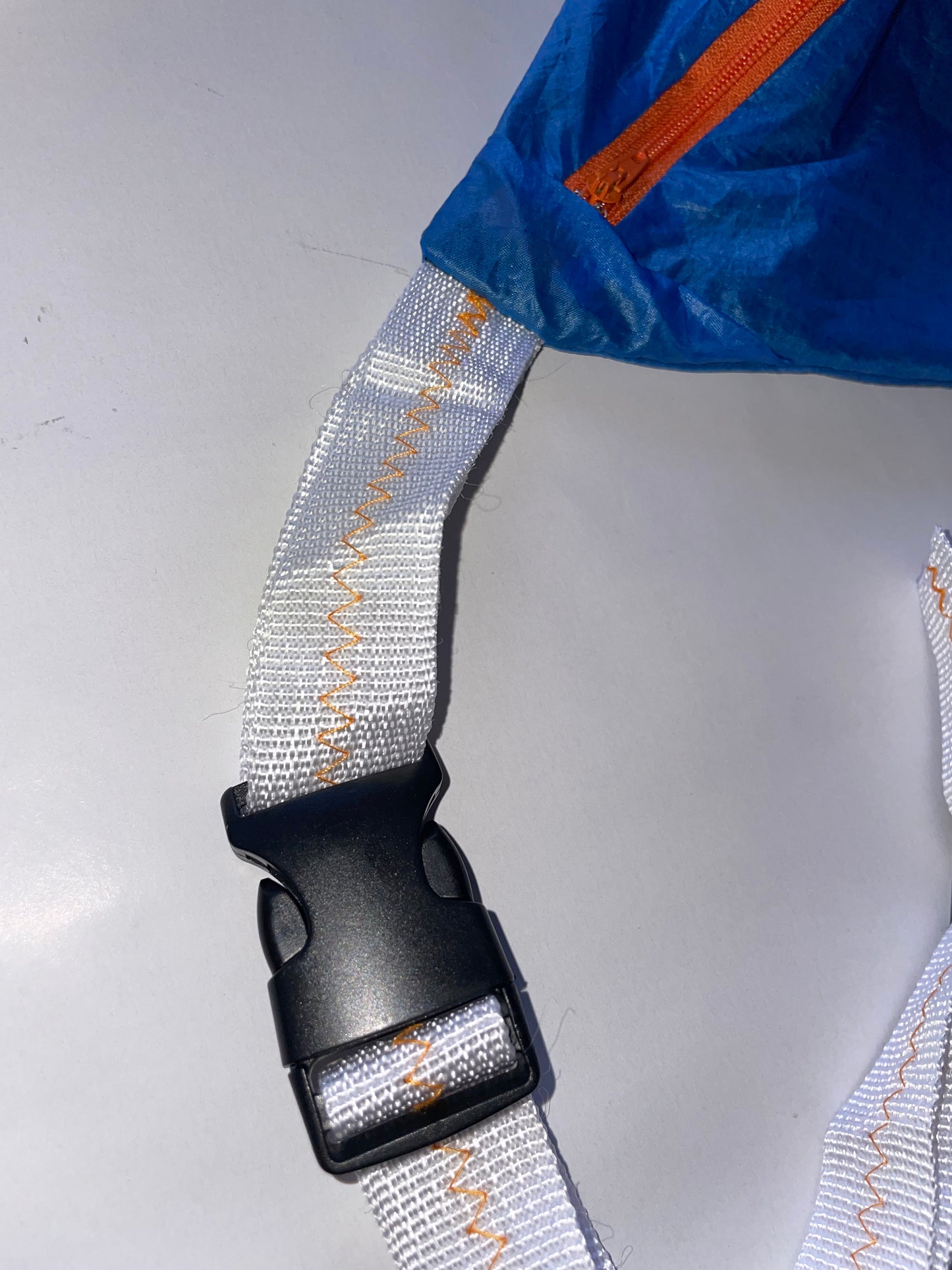 La Banane Bleue et Orange