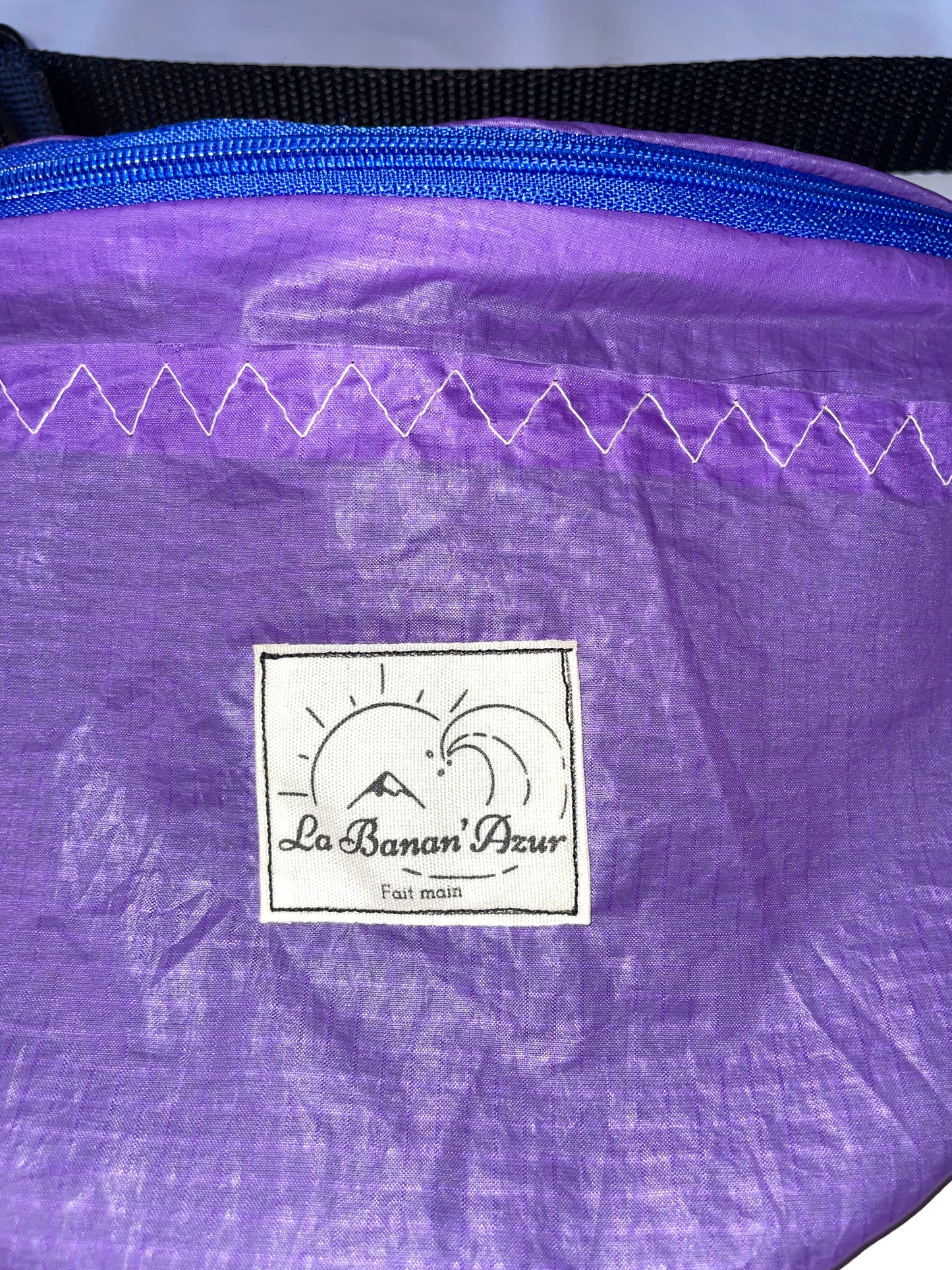 La Banane violette et bleue