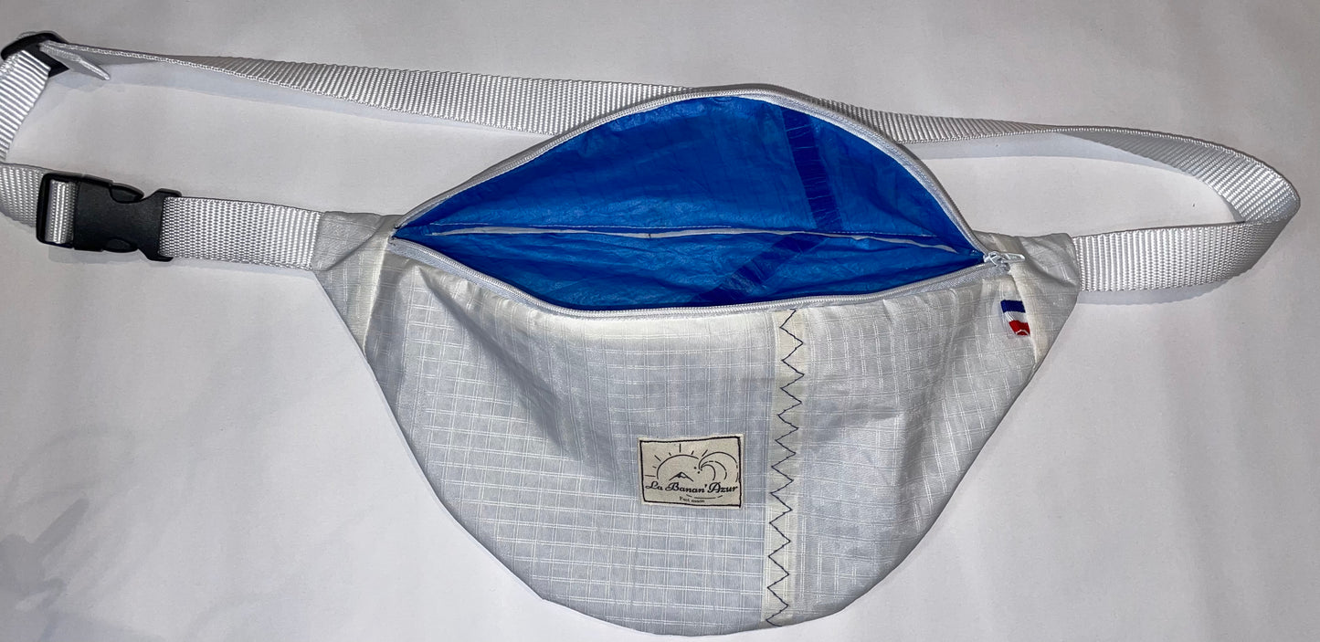 Banane Blanche - Intérieur bleu - 100% voiles recyclées